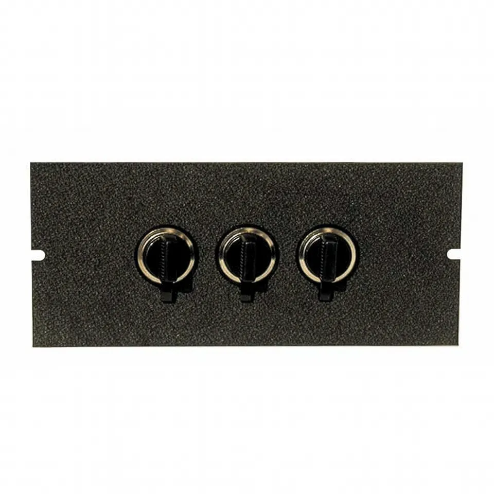 Triple 12V Power Outlet - D and R Electronics
