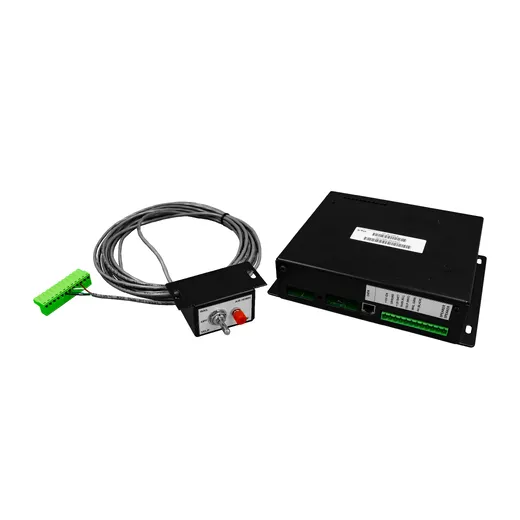 D&R ES6200-IQ compact electronic siren system with black amplifier, terminal strips and Wail/Yelp air horn remote
